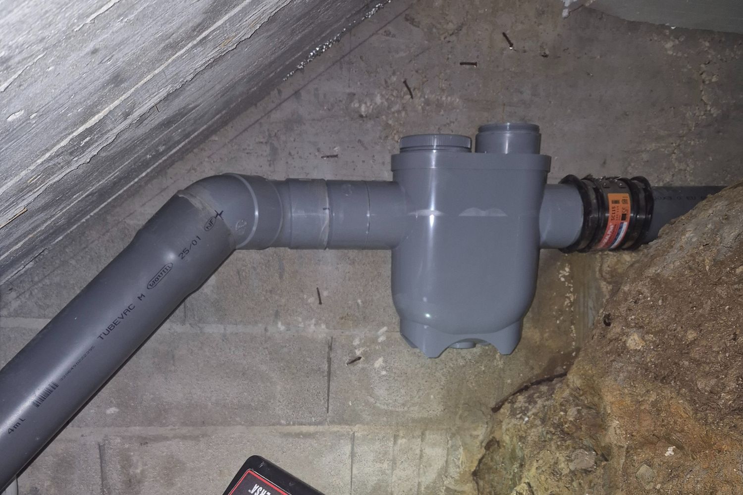 Curage de canalisation sur hyeres, la Crau et carqueiranne avec express'eau plombier & assainissement 2 Curage de canalisation sur hyeres, la Crau et carqueiranne avec express'eau plombier & assainissement 2