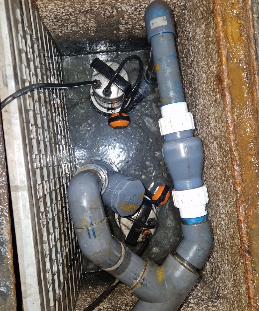 Curage de canalisation sur hyeres, la Crau et carqueiranne avec express'eau plombier & assainissement 4 Curage de canalisation sur hyeres, la Crau et carqueiranne avec express'eau plombier & assainissement 4