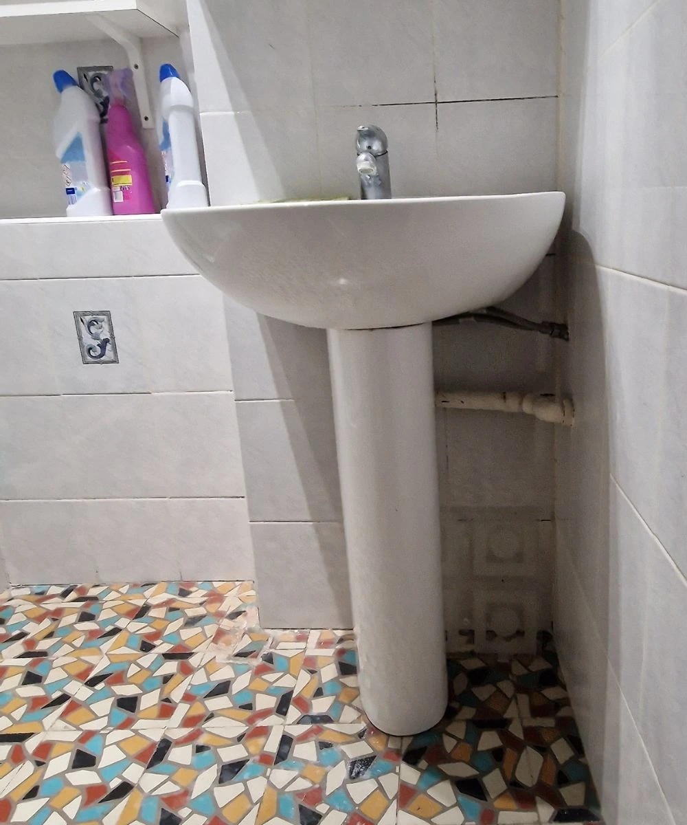 Débouchage wc evier et lavabo sur les villes de hyeres, la Crau, Carqueiranne avec Expresseau plombier et assainissement 2