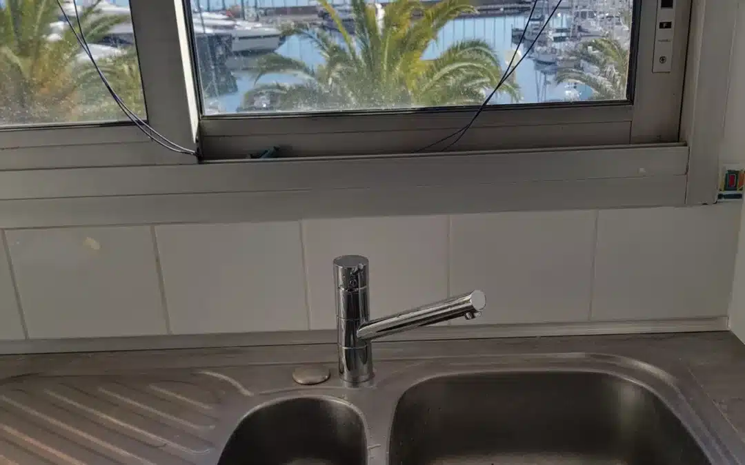 Eau calcaire à Hyères, comment protéger vos canalisations du tartre