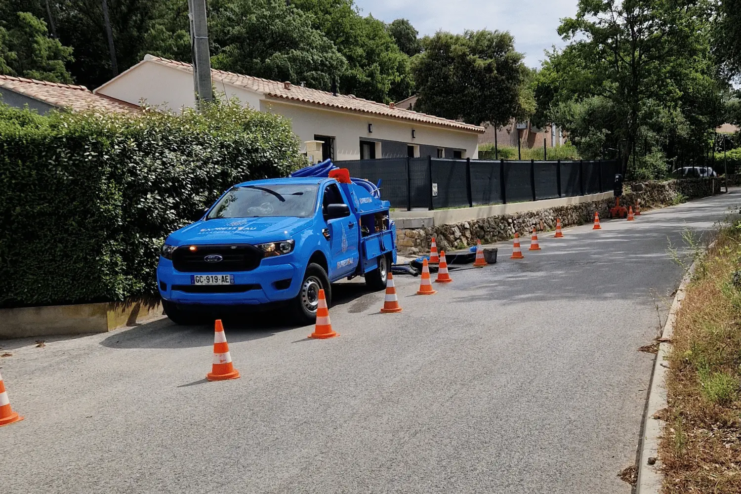 etape 4 de demande d'intervention rapide pour un plombier ou assainissement a hyeres